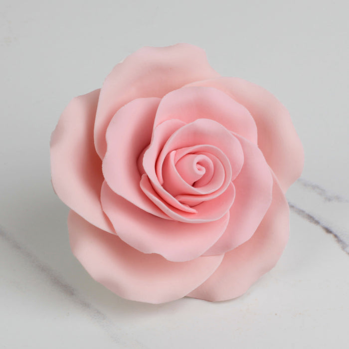 Ready-to-use pink garden rose gumpaste sugar flower for hassle-free cake decoration wholesale cake decorating