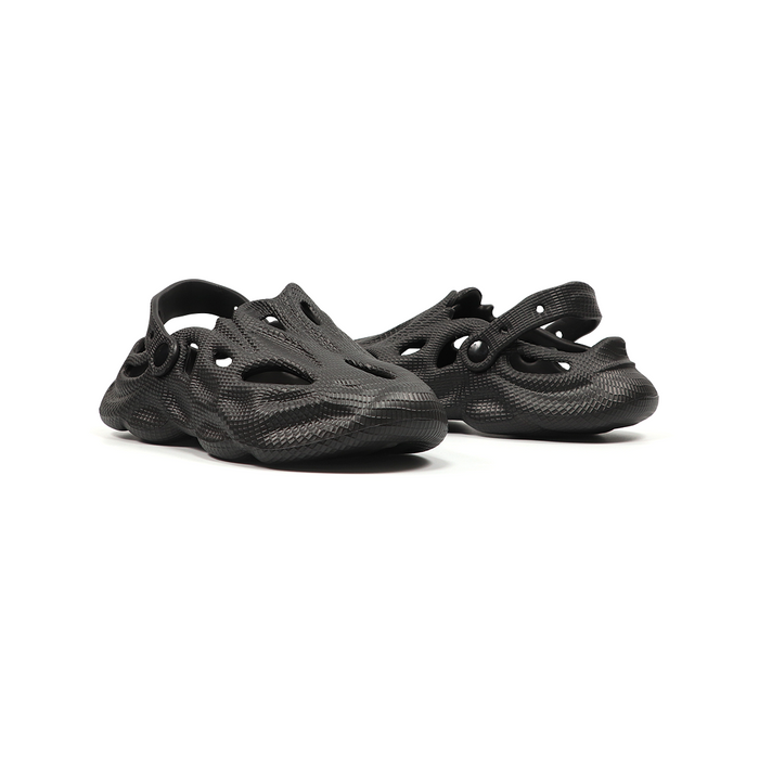 Reptilias SlipOns - Black