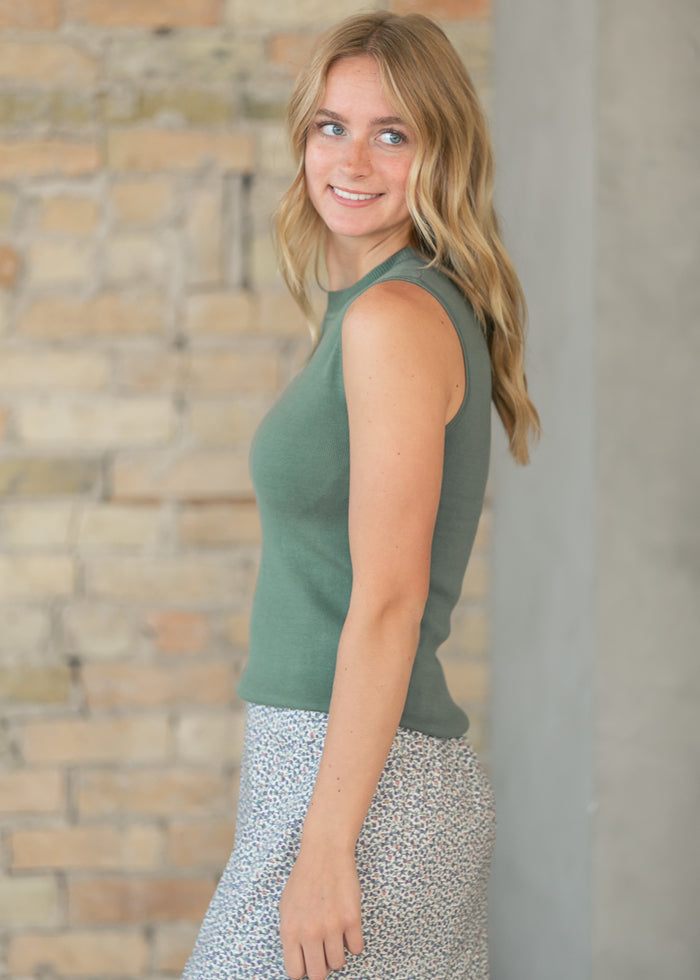Basic Evergreen Knit Sleeveless Top FF Tops