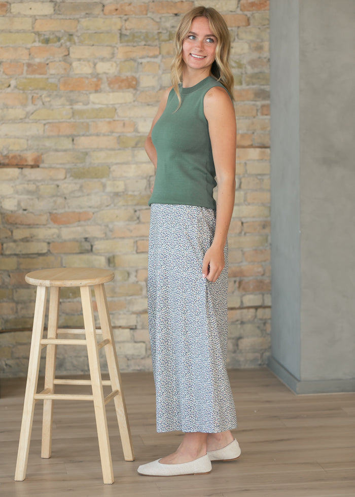 Basic Evergreen Knit Sleeveless Top FF Tops