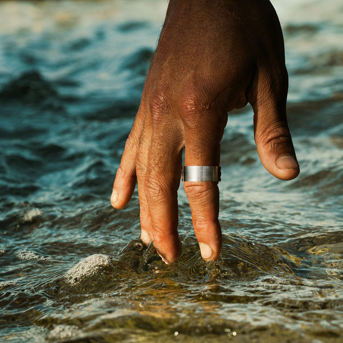 Brushed Stainless Steel Indented Grid Ring