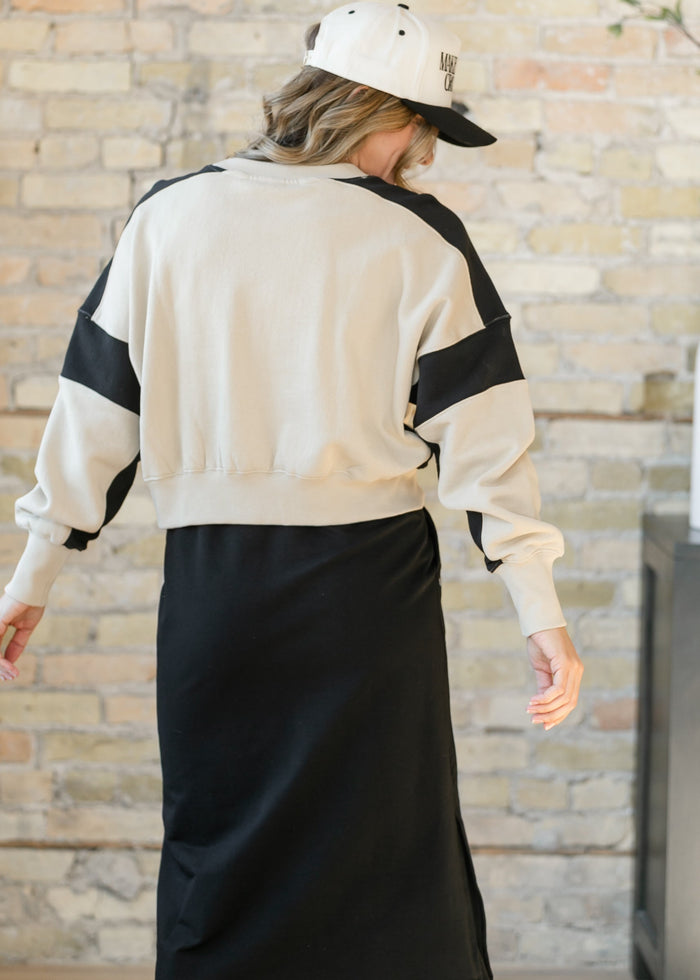 Contrast Edge Cropped Sweatshirt FF Tops
