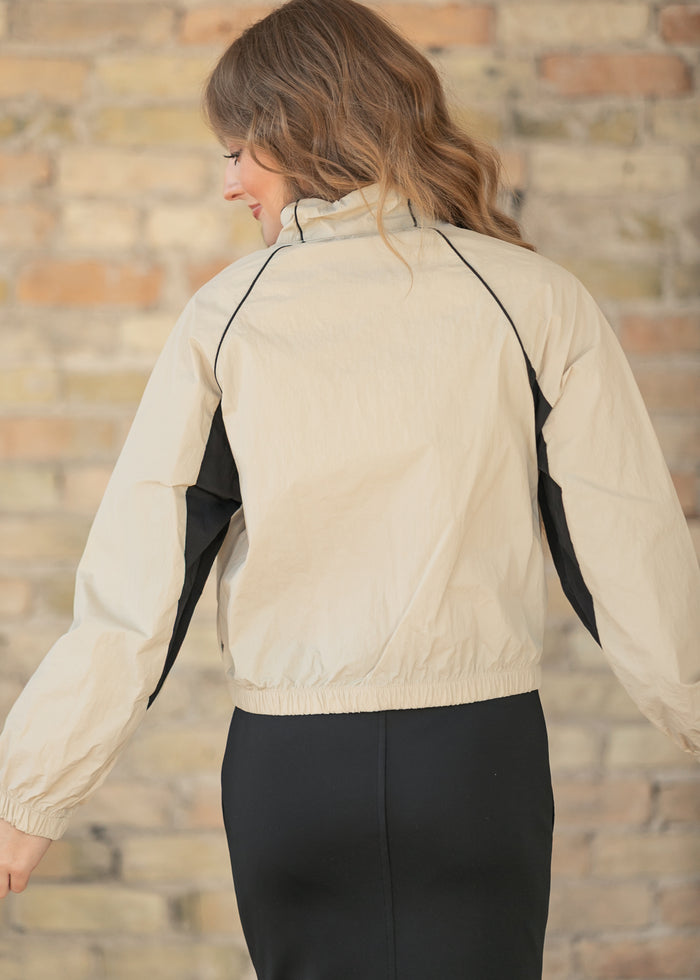 Contrast Long Sleeve Zip-Up Jacket FF Layering Essentials
