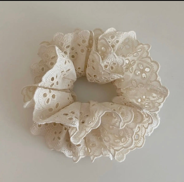 Cream Eyelet Lace Scrunchie Accessory