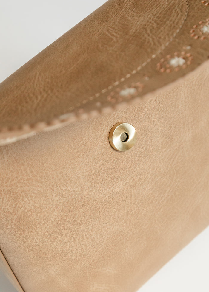 Daisy Flap Crossbody Accessory