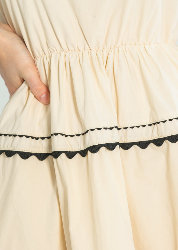 Damson Ric-Rac Ruffle Short Sleeve Midi Dress FF Dresses