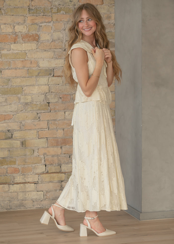 Delicate Lace Sleeveless Top & Skirt Set FF Tops