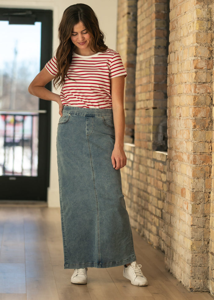 Donna Light Classic Wash Maxi Denim Skirt IC Skirts