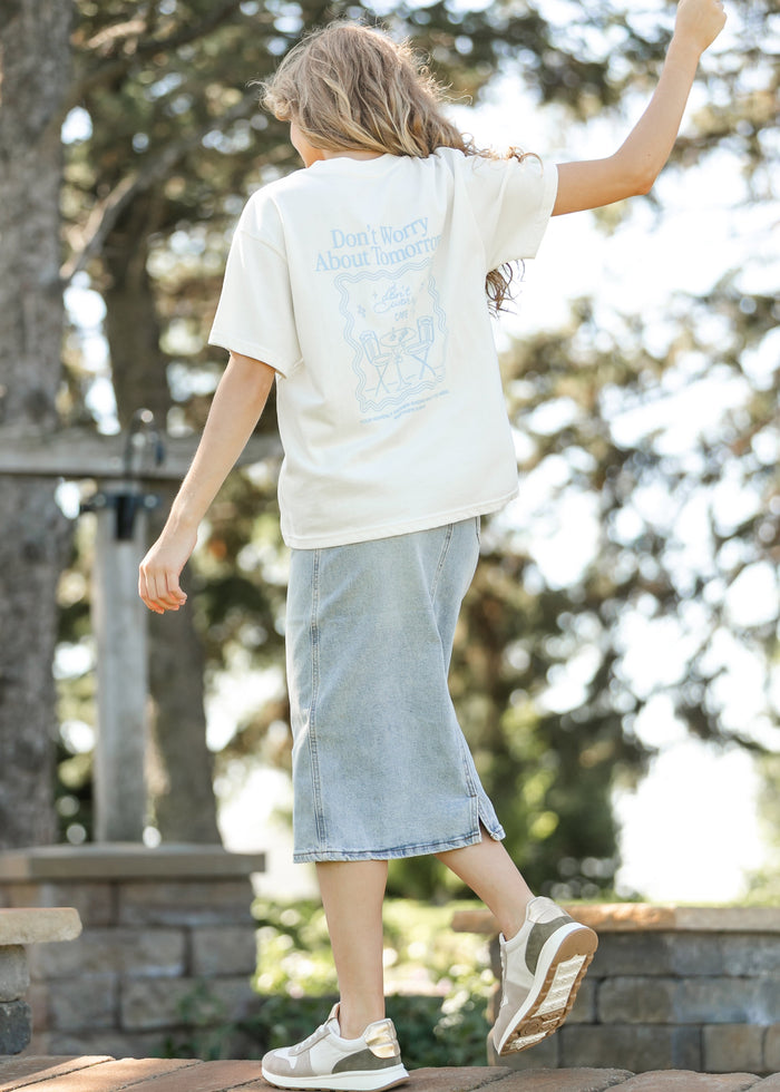 Don't Worry Cafe Graphic T-shirt FF Tops