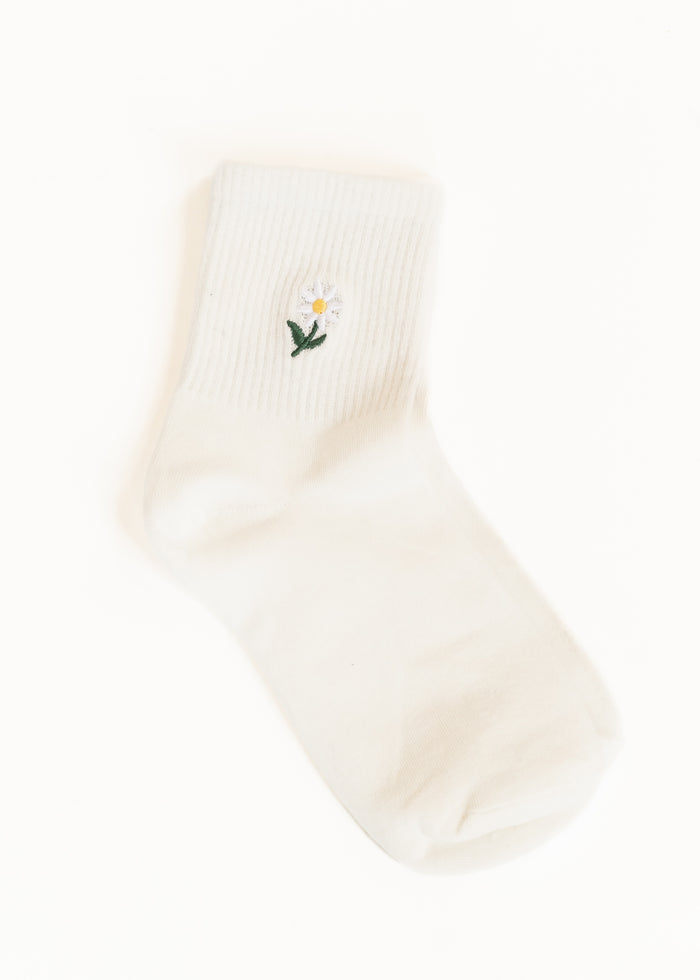 Embroidered Daisy Mid Calf Socks Accessory
