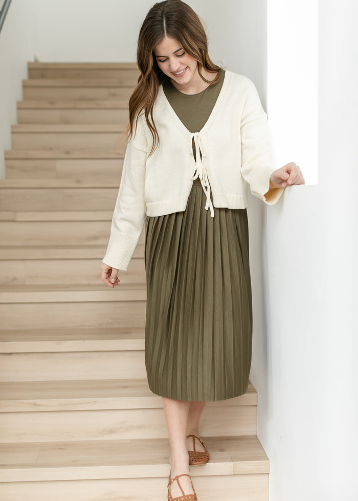 Emersyn Pleated Midi Dress IC Dresses