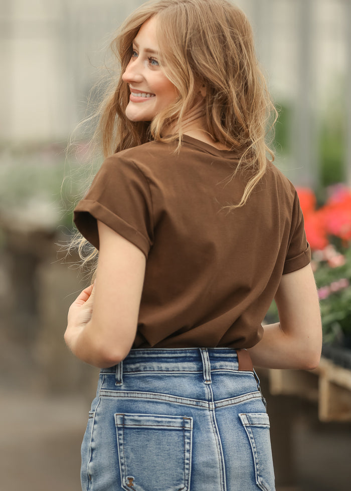 Essential Chocolate Short Sleeve Basic T-shirt IC Tops
