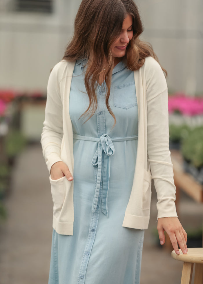 Essential Cream Short and Soft Cardigan IC Layering Essentials