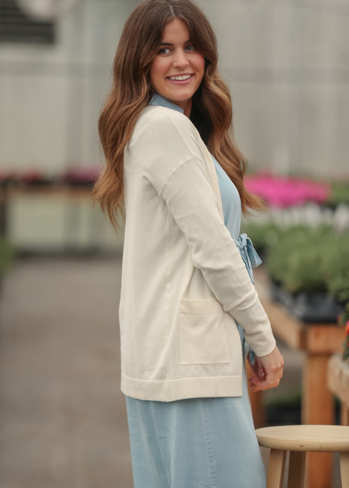 Essential Cream Short and Soft Cardigan IC Layering Essentials
