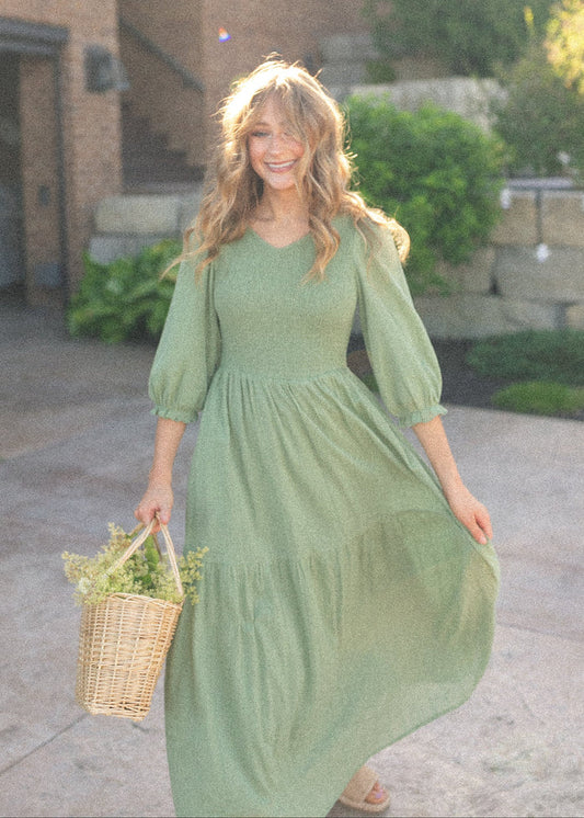 Flora Smocked Midi Dress IC Dresses