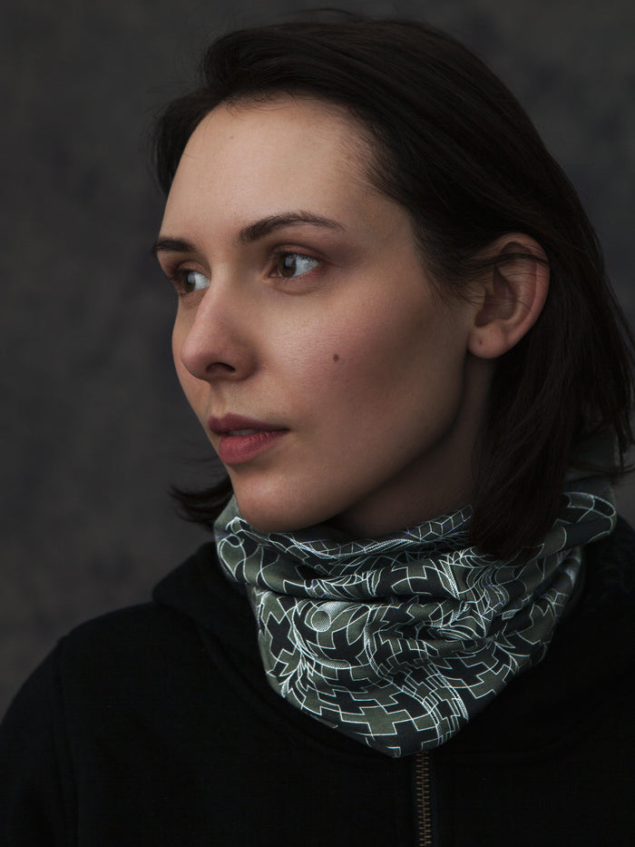 Ganescher Neck Gaiter Olive — Image 2 by Symbolika