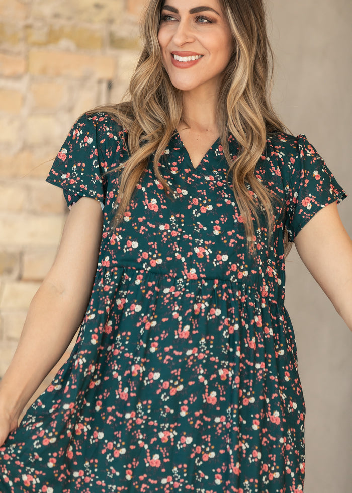 Jaydrien Green Floral Short Sleeve Midi Dress IC Dresses