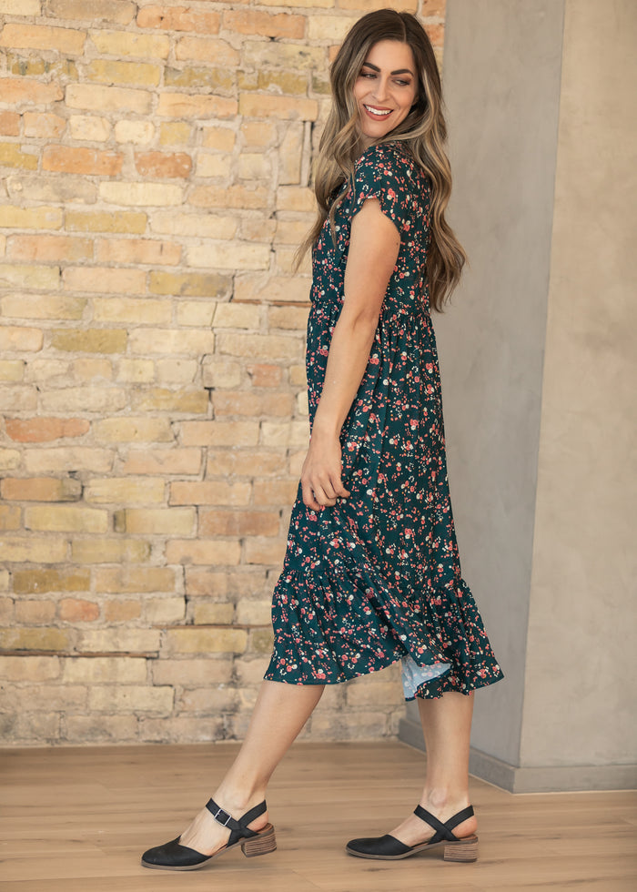 Jaydrien Green Floral Short Sleeve Midi Dress IC Dresses