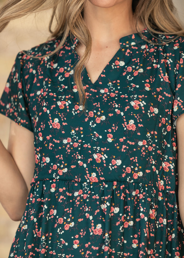 Jaydrien Green Floral Short Sleeve Midi Dress IC Dresses