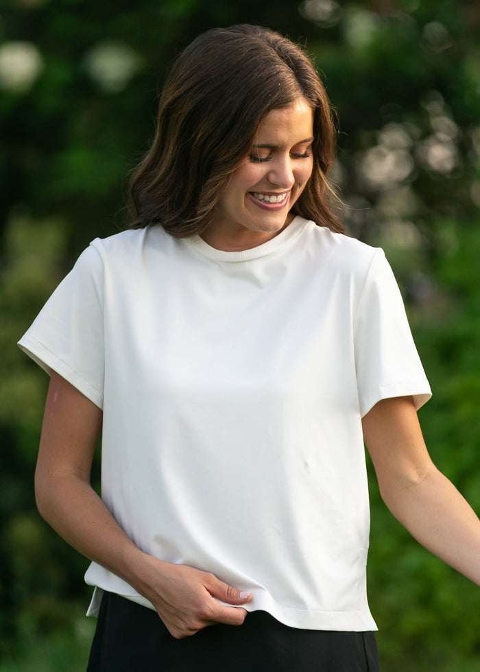Kia White Athletic Short Sleeve T-Shirt IC Tops XS