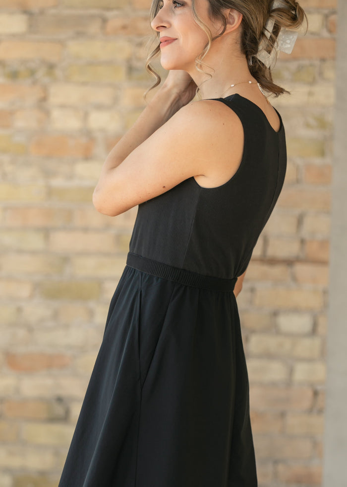 Kitt Sleeveless Midi Dress IC Dresses