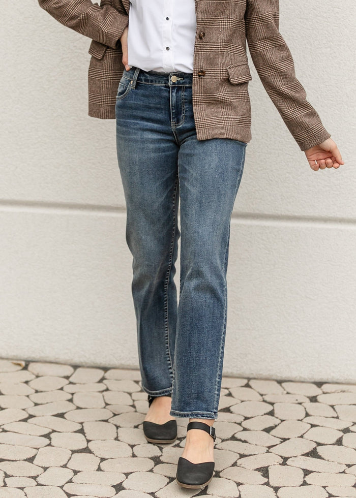 Liverpool Los Angeles® Kennedy Straight Jeans FF Skirts