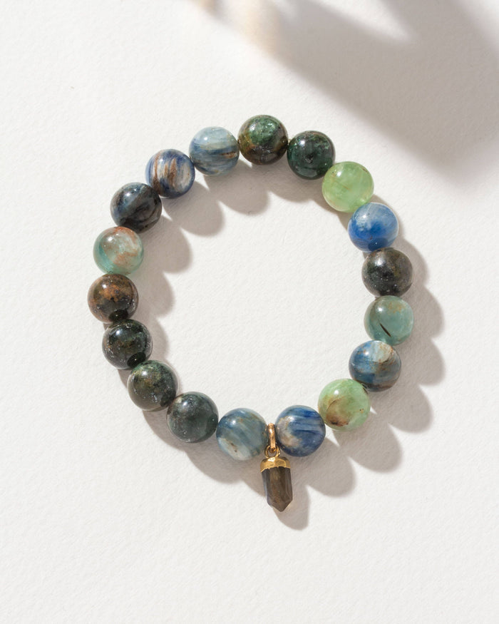 Luna Norte - On Point Gemstone Charm Stretch Bracelet - Kyanite, Labrador