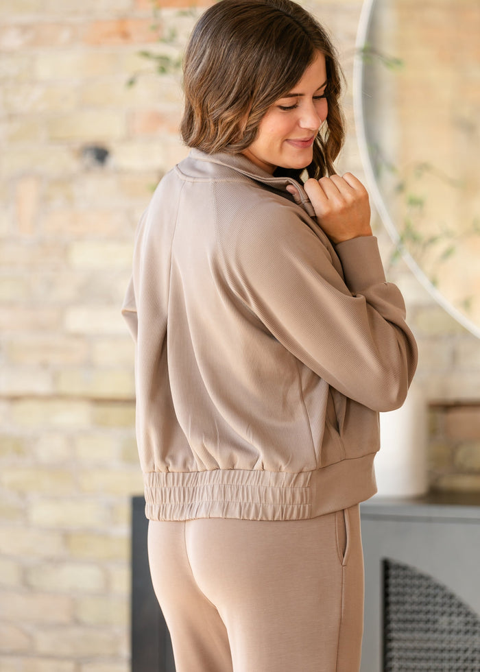 Luxe Sand Wash Rib Zip Jacket FF Layering Essentials