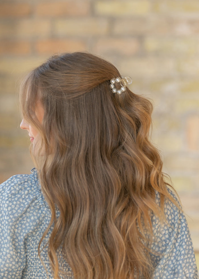 Meg White Claw Clip Accessories