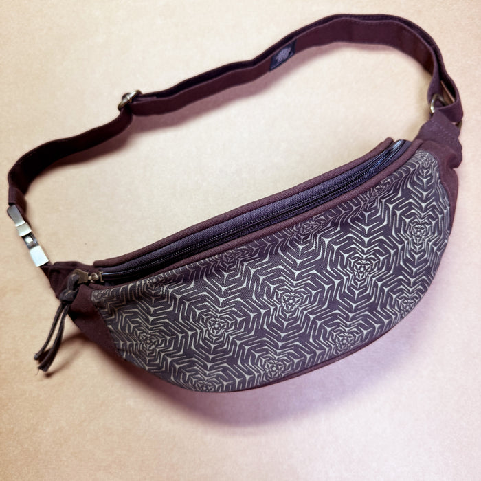 Molekula Gradient Fanny Pack — Molecular Pattern Art Fanny Pack - Front View by Symbolika