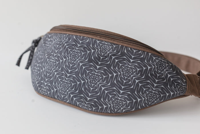 Molekula Mono Fanny Pack - Grey Molecular Structure Art
