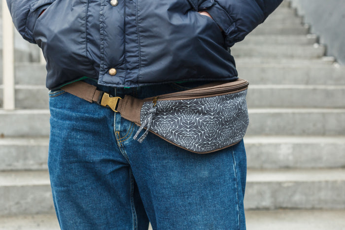 Molekula Mono Fanny Pack - Grey Molecular Structure Art