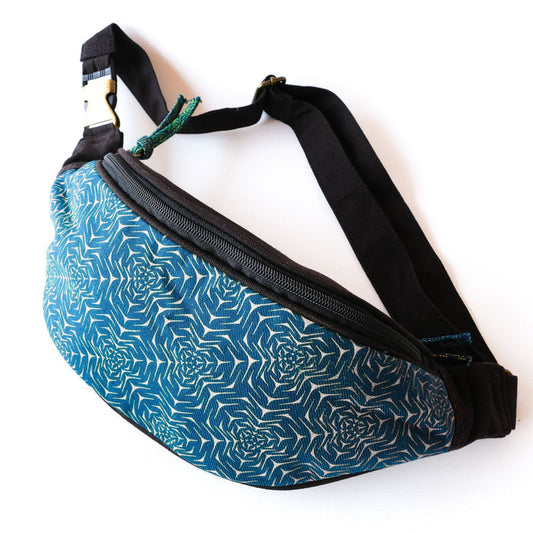 Molekula Molecular Art Fanny Pack - Black canvas with white molecular pattern by Symbolika