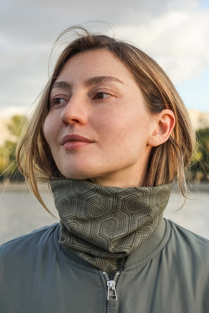 Morcels Mono Neck Gaiter - Olive - symbolika