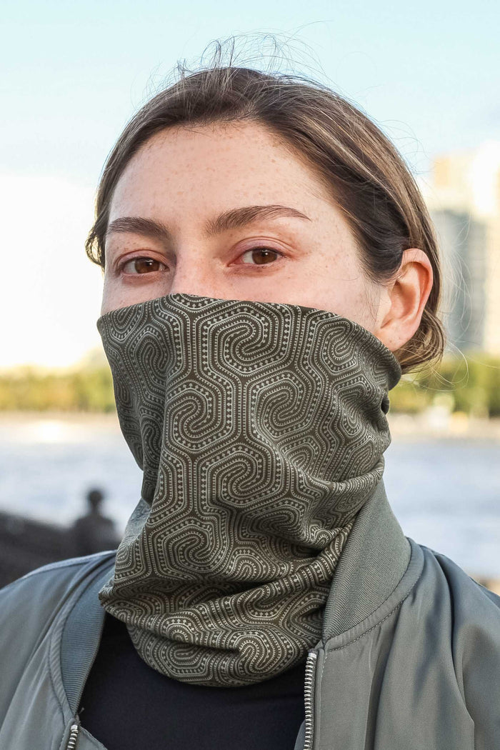 Morcels Mono Neck Gaiter - Olive - symbolika
