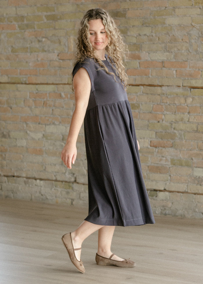 Olivia A-line Solid Midi Dress IC Dresses