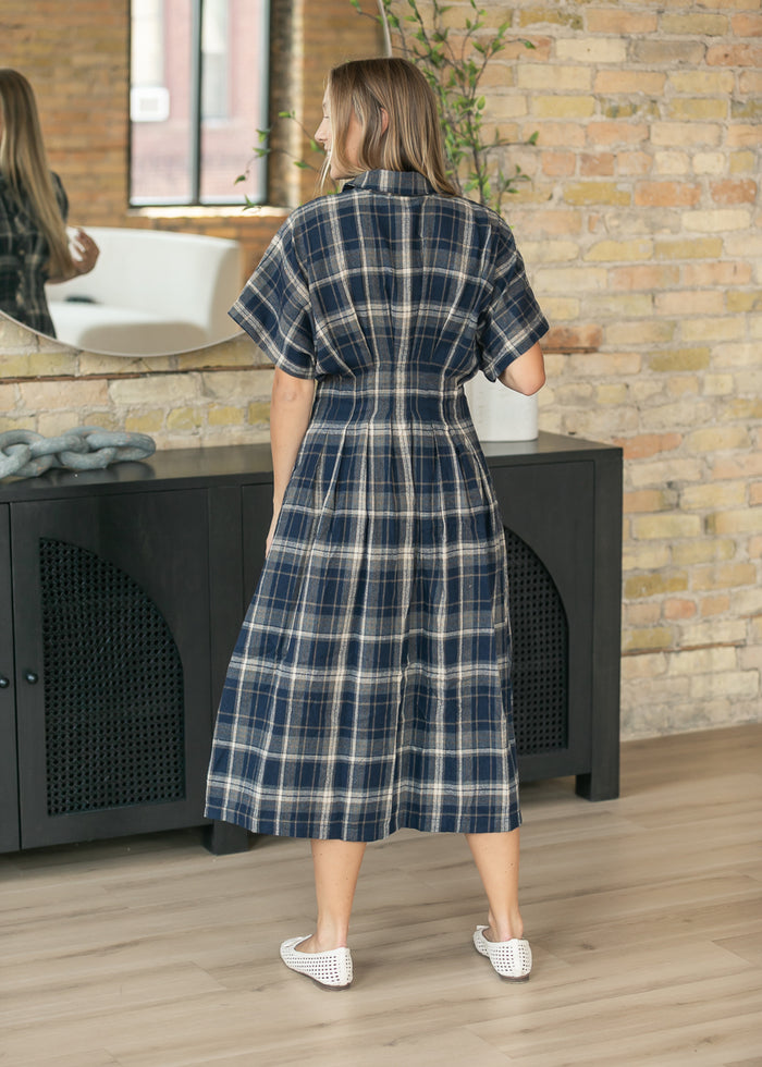 Pin-Tucked Waist Plaid Midi Dress FF Dresses