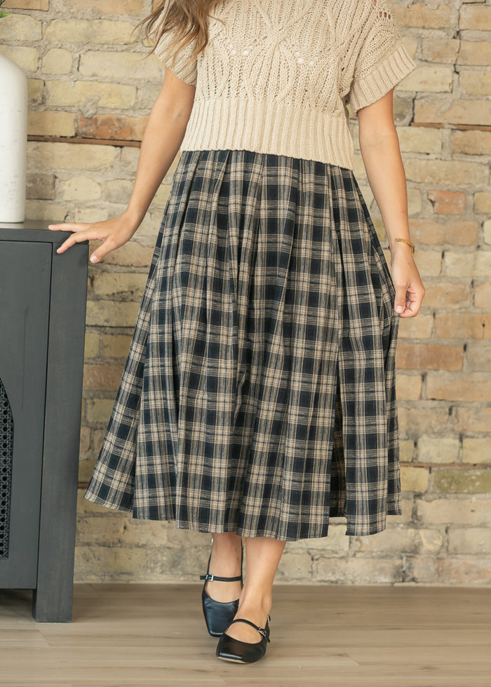 Plaid Pleated Black Midi Skirt FF Skirts S