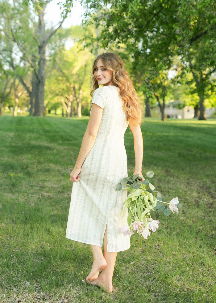 Reece Short Sleeve Straight Fit Midi Dress IC Dresses