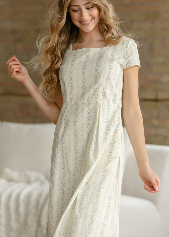 Reece Short Sleeve Straight Fit Midi Dress IC Dresses