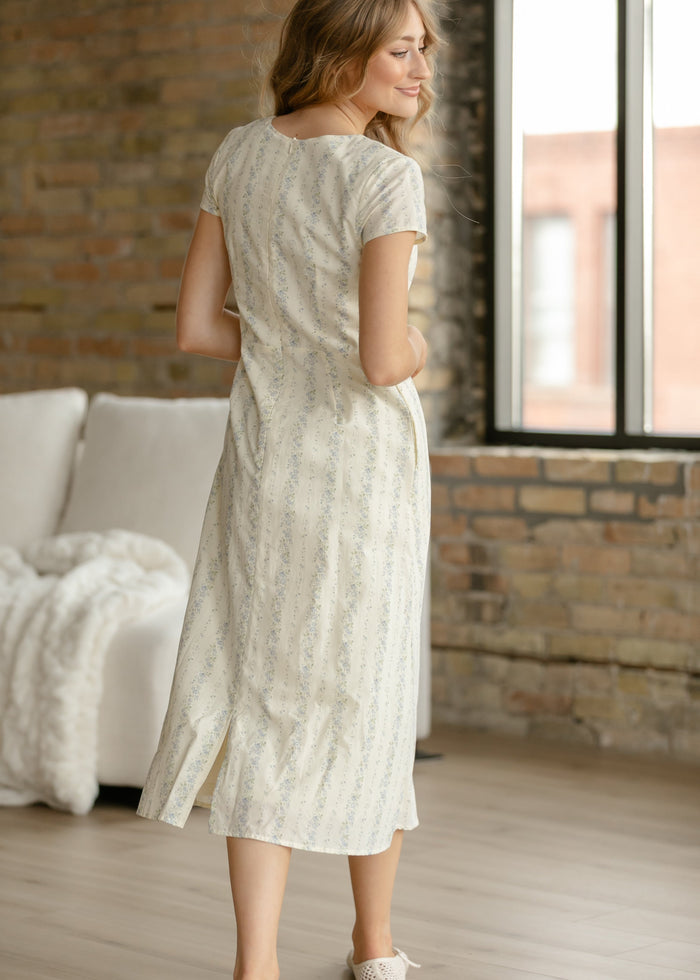 Reece Short Sleeve Straight Fit Midi Dress IC Dresses