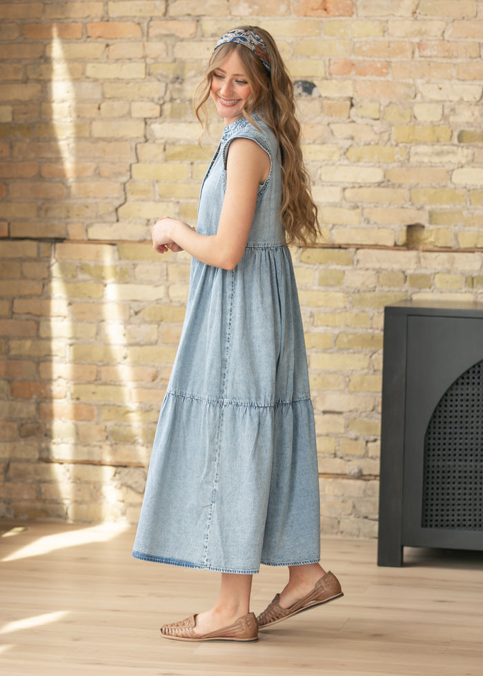 Roman Chambray Midi Dress IC Dresses