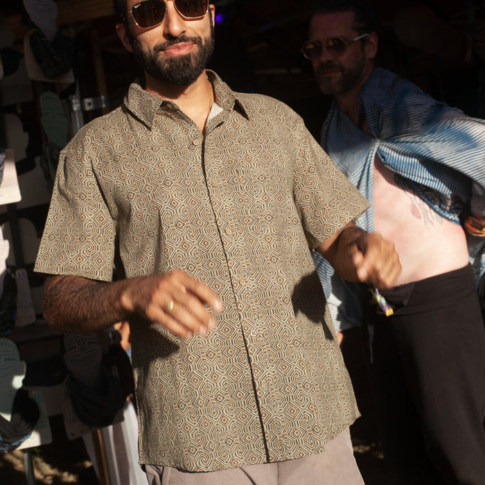 SHIPIBO CONIBO Half Sleeve Button Up Shirt - symbolika