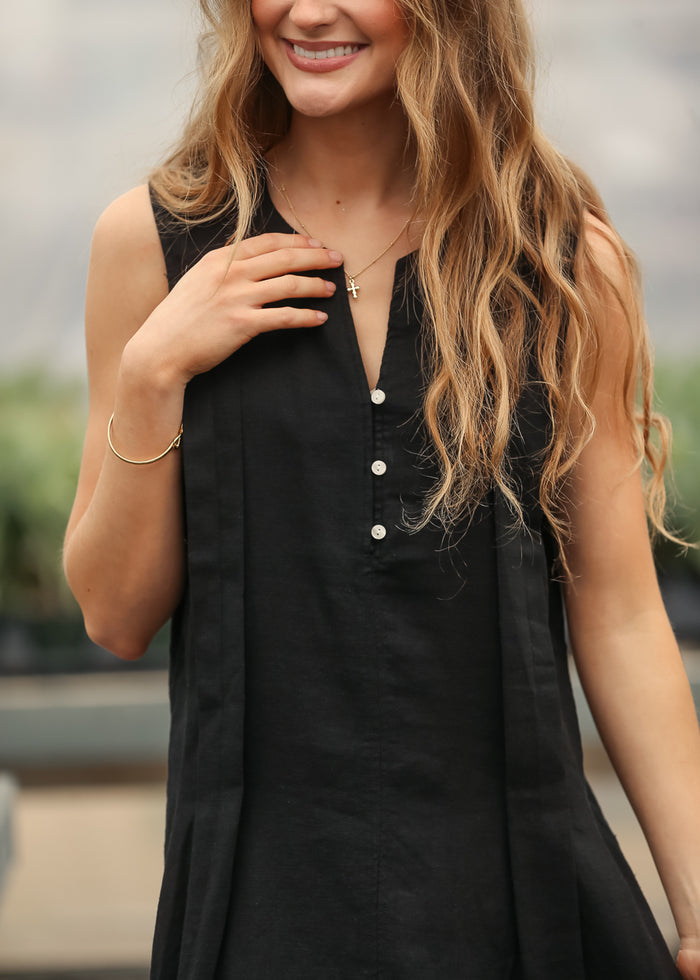 Sleeveless Pleated Detail Midi Dress FF Dresses