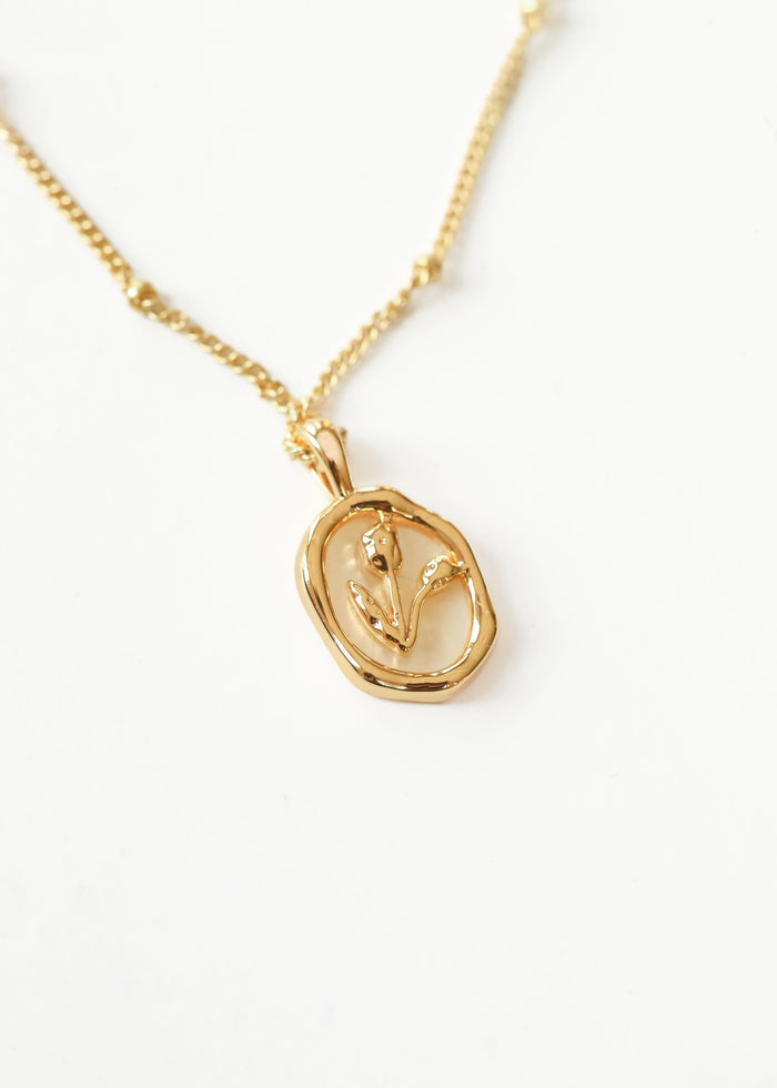 Tulip Pearl Pendent Necklace Accessory
