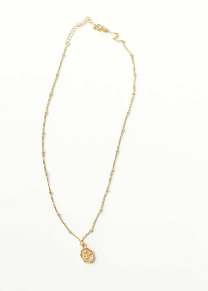 Tulip Pearl Pendent Necklace Accessory