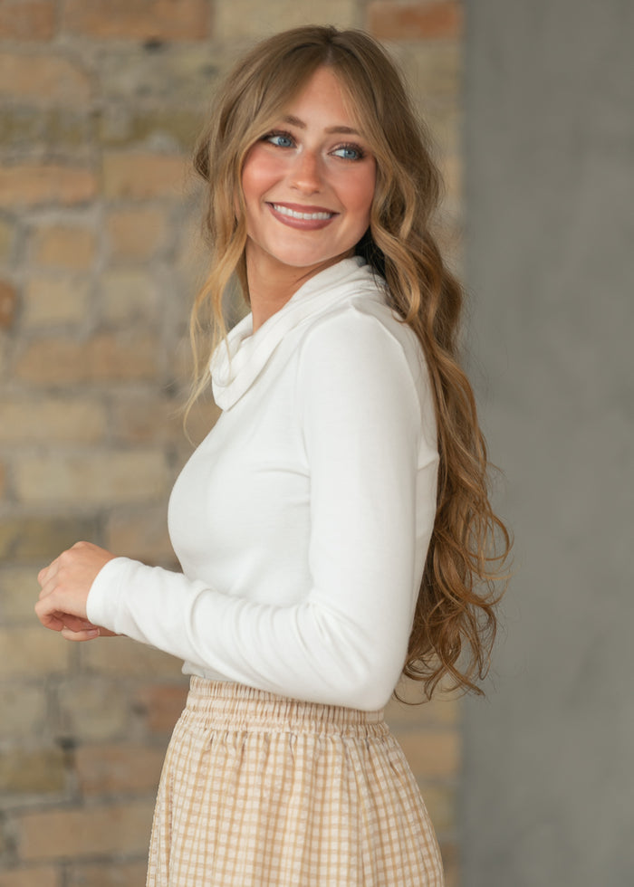 Ultra Soft Ivory Basic Long Sleeve Turtleneck FF Tops