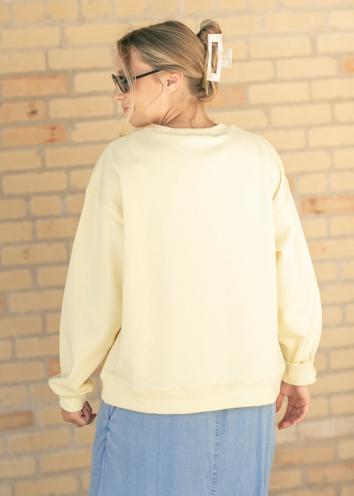 Vacay Graphic Crewneck Sweatshirt FF Tops