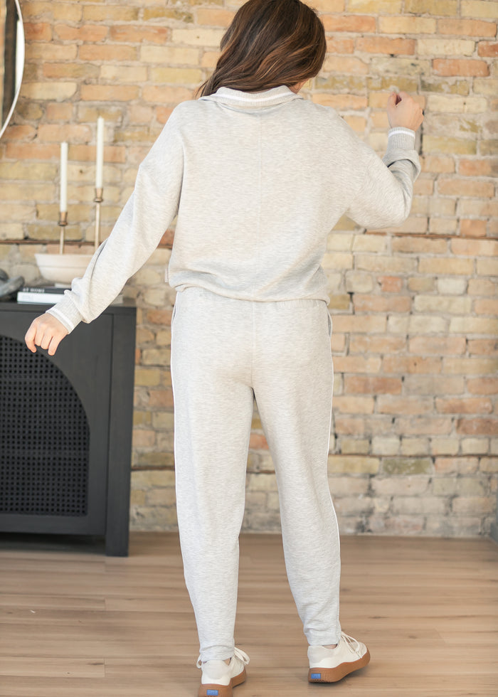 Varley®  The Slim Pintuck Pant 27.5 FF Pants