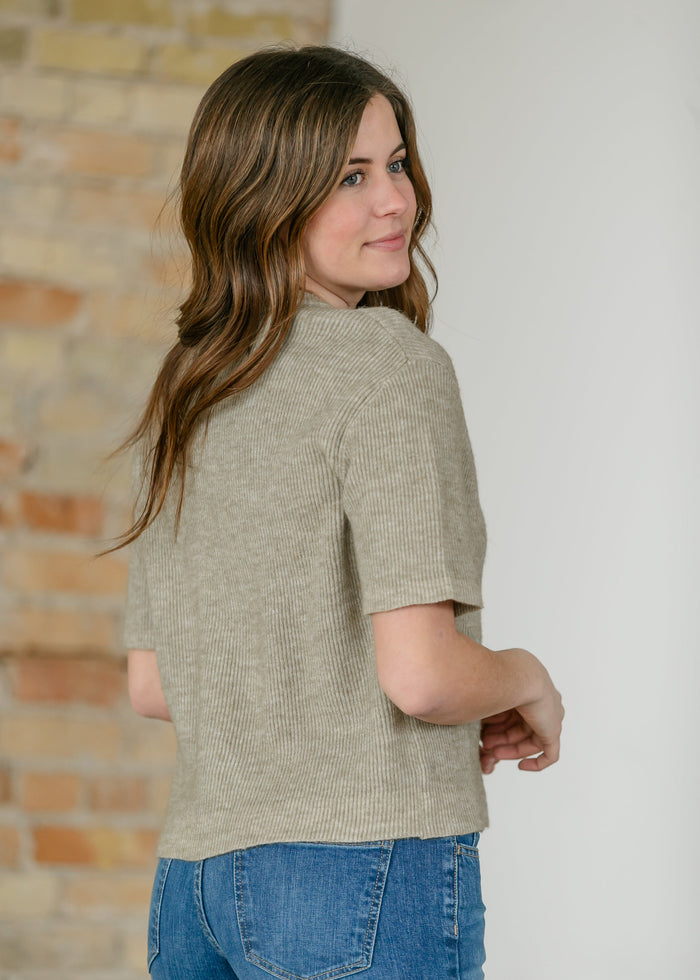 Relaxed fit taupe cardigan with ribbed texture